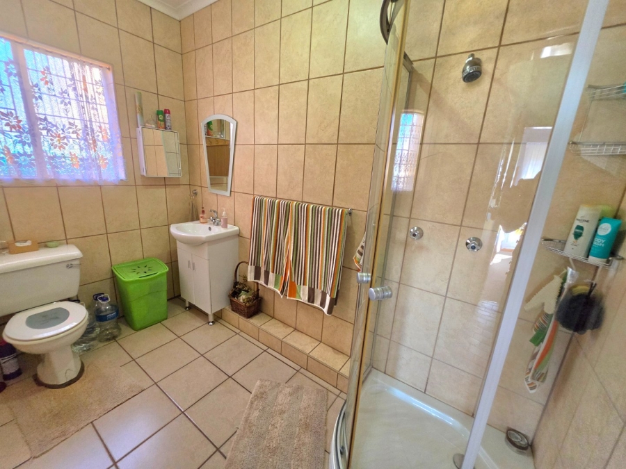 5 Bedroom Property for Sale in Panorama Free State